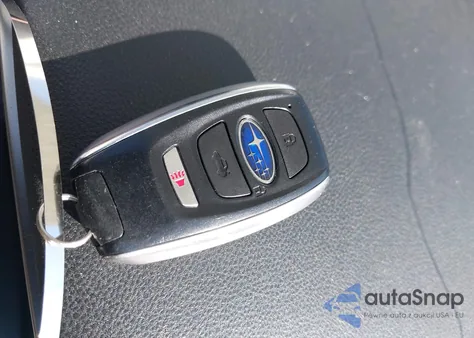 2020 Subaru Outback Touring z USA, uszkodzony, nr VIN 4S4BTAPC3L3215442